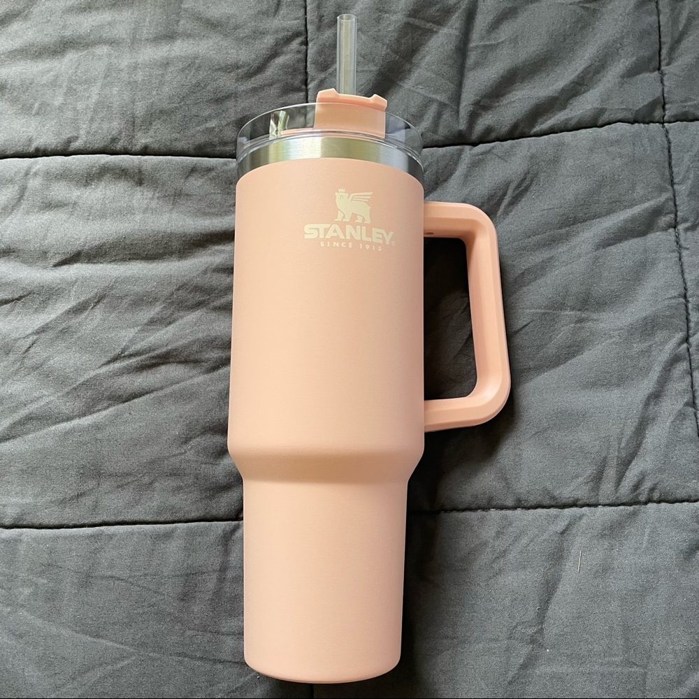 NEW! Stanley Adventure Quencher Travel Tumbler 40oz Nectar Light Pink / Peach